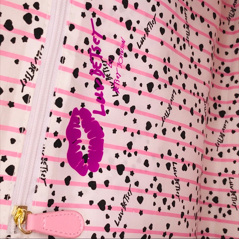 Betsey Johnson Luv Betsey Weekender & Crossbody - Picture 7 of 11